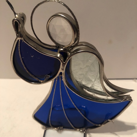 Adorable stained glass angel ready for your mantel. Used but like new - Picture 2 of 10